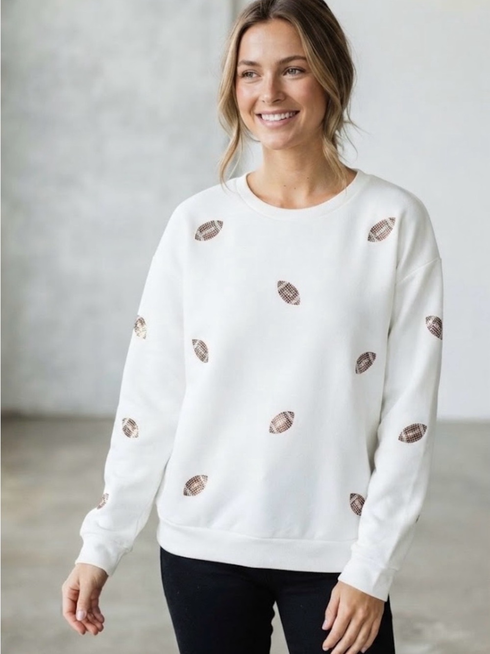 On 12th White Rhinestone Football Bling Crewneck Sweatshirt XL Game Day NWT